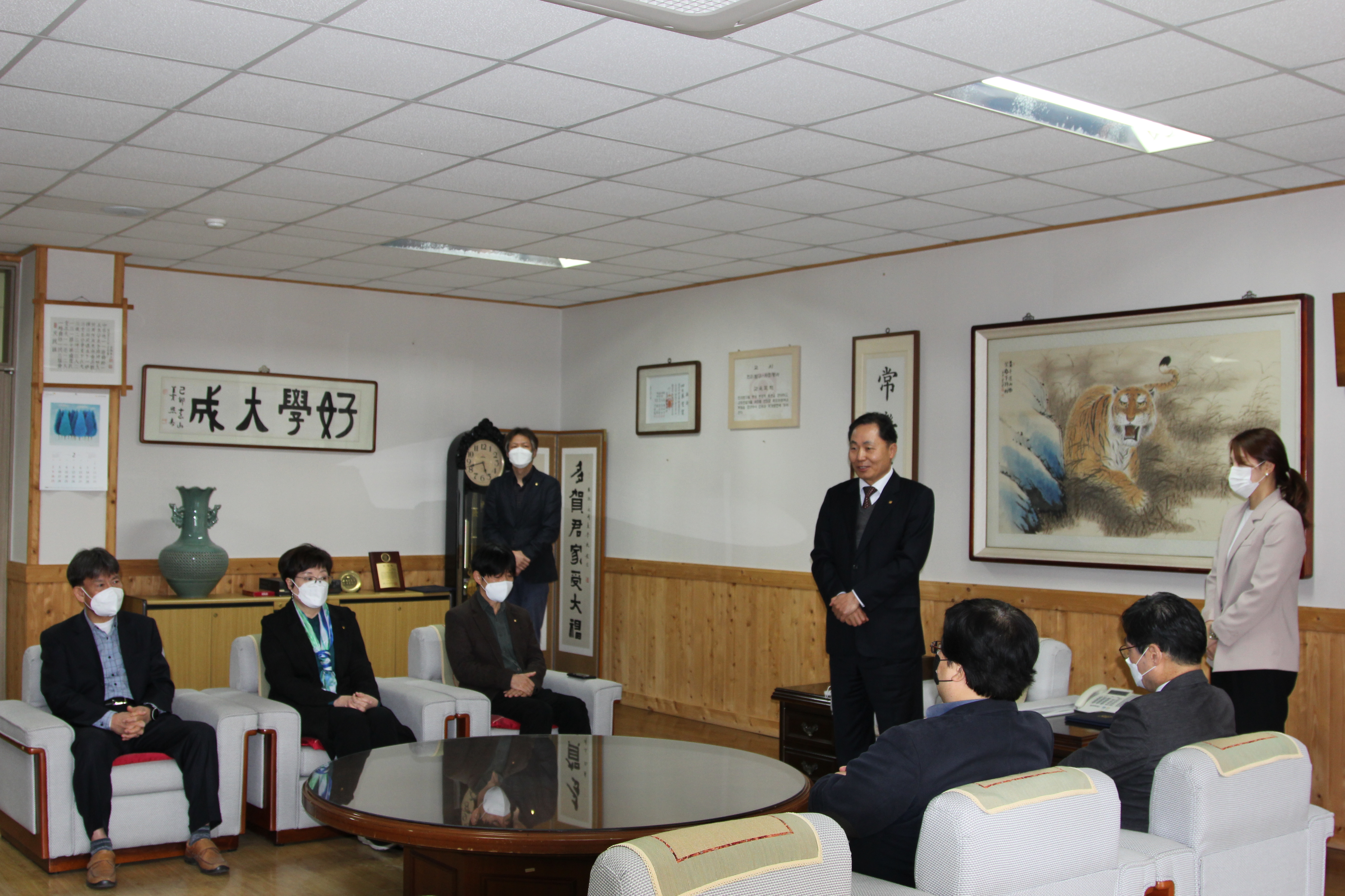 교직원 승진 및 신임교원 임용장수여식(2020.4.1)